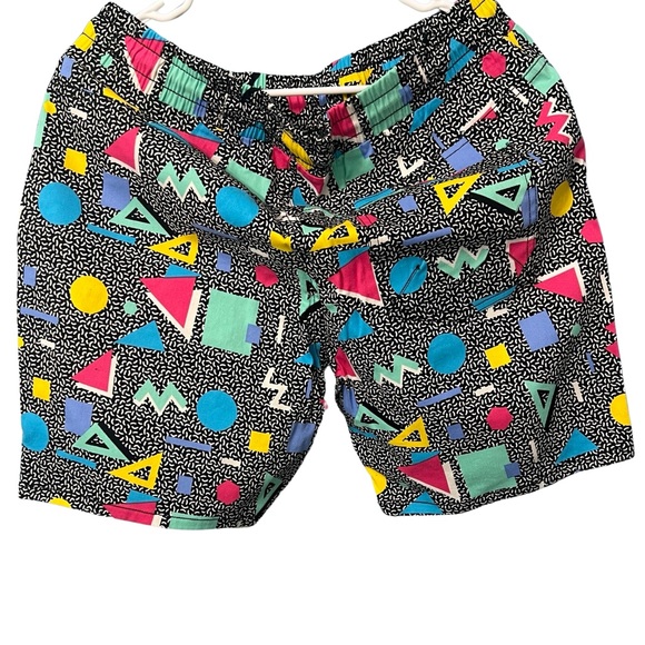 NWOT Fresh Prints of Bel-Air Mens shorts size L. 90s theme. - Picture 2 of 2